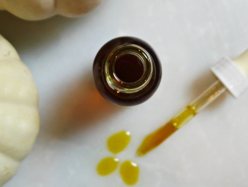 DIY Pumpkin Seed Oil Serum