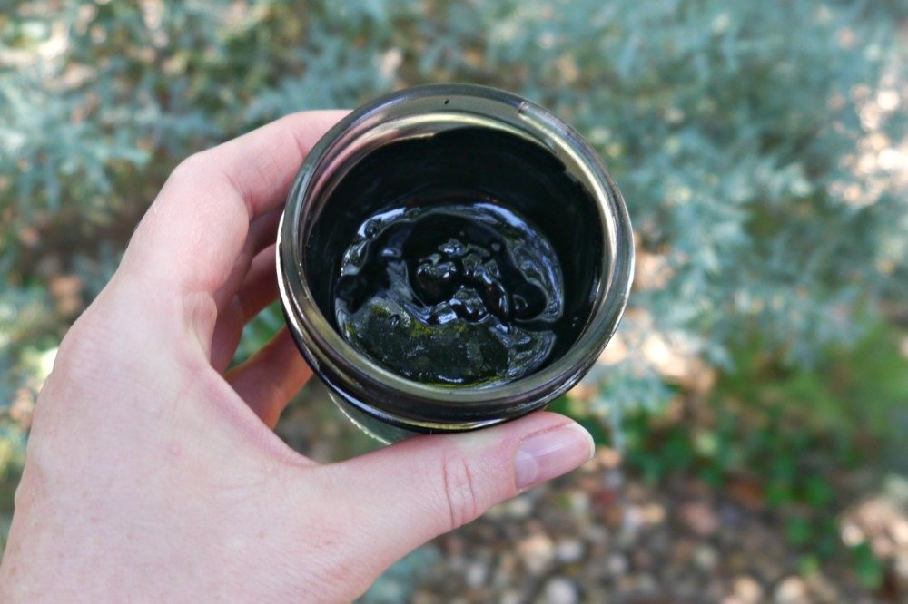 DIY activated charcoal healing and pulling salve